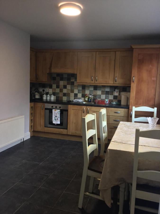 Entire 3 Bedroom House Ballyshannon Town Centre المظهر الخارجي الصورة
